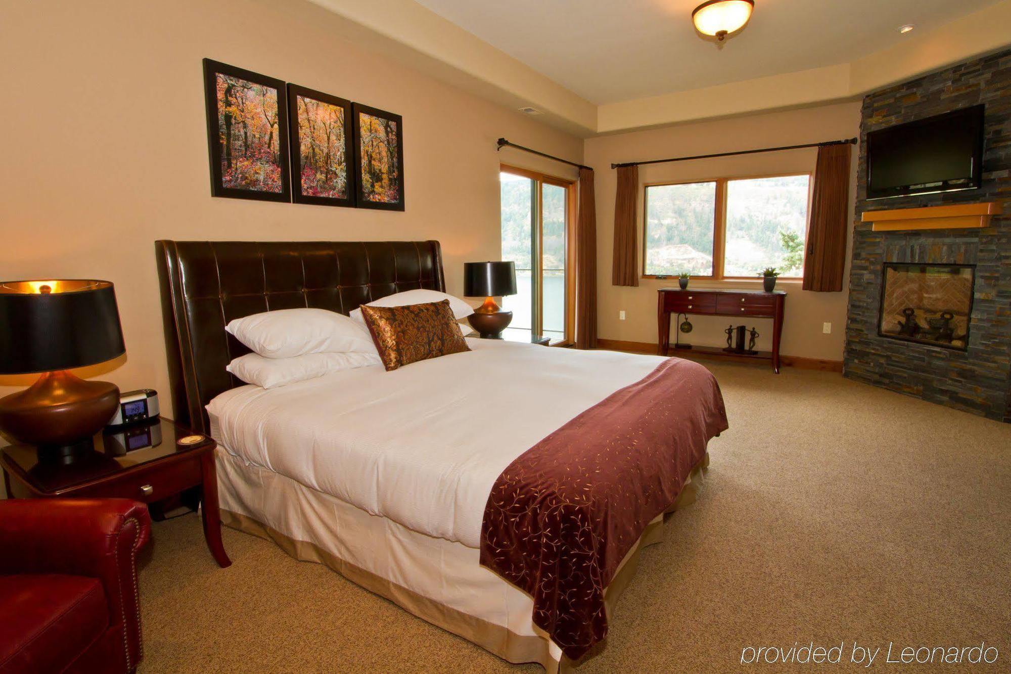 Columbia Cliff Villas Hood River Room photo